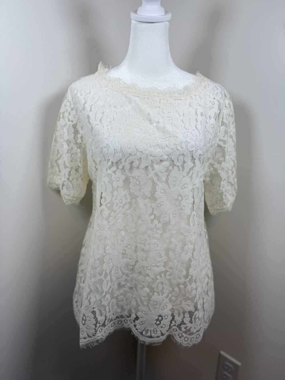 Elegant Cream Lace Blouse - Women’s Short Sleeve Top